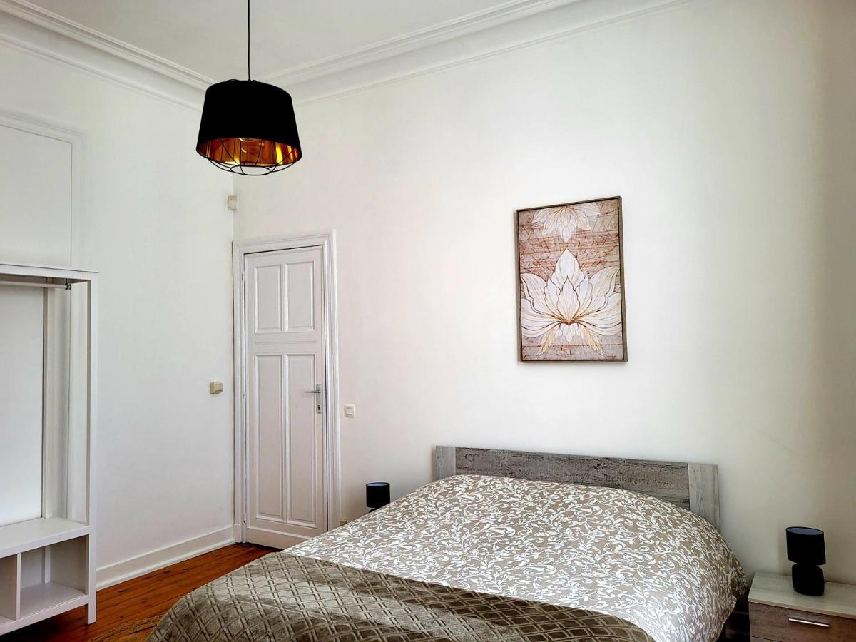 Brussels Bed & Blockchain Private Rooms With Shared Bathroom Etterbeek المظهر الخارجي الصورة