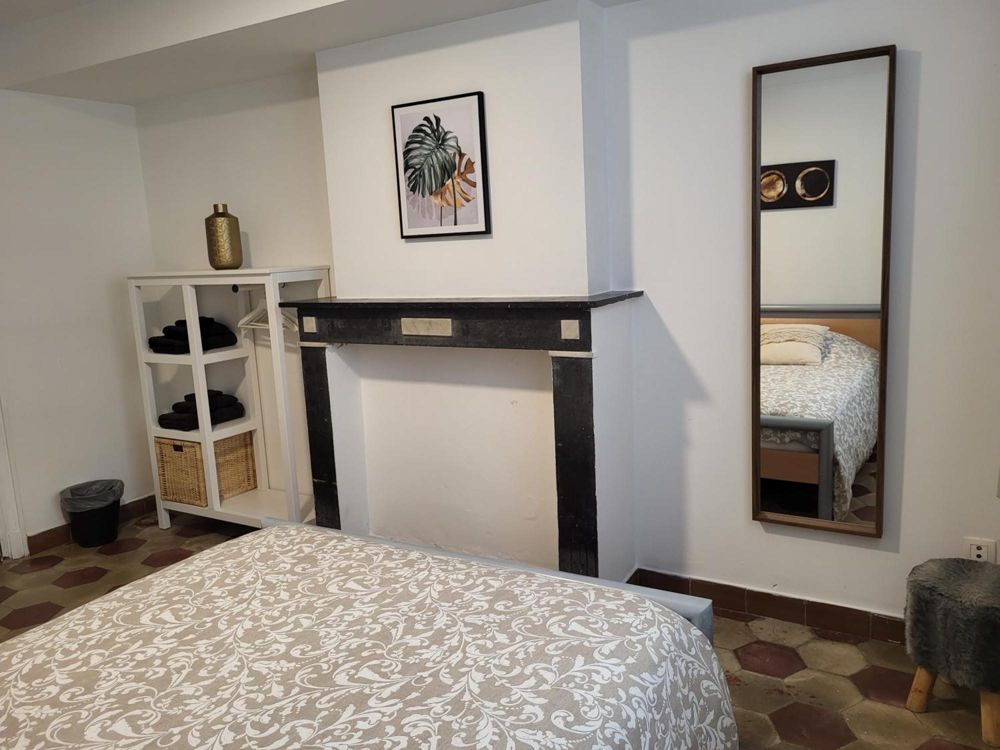 Brussels Bed & Blockchain Private Rooms With Shared Bathroom Etterbeek الغرفة الصورة